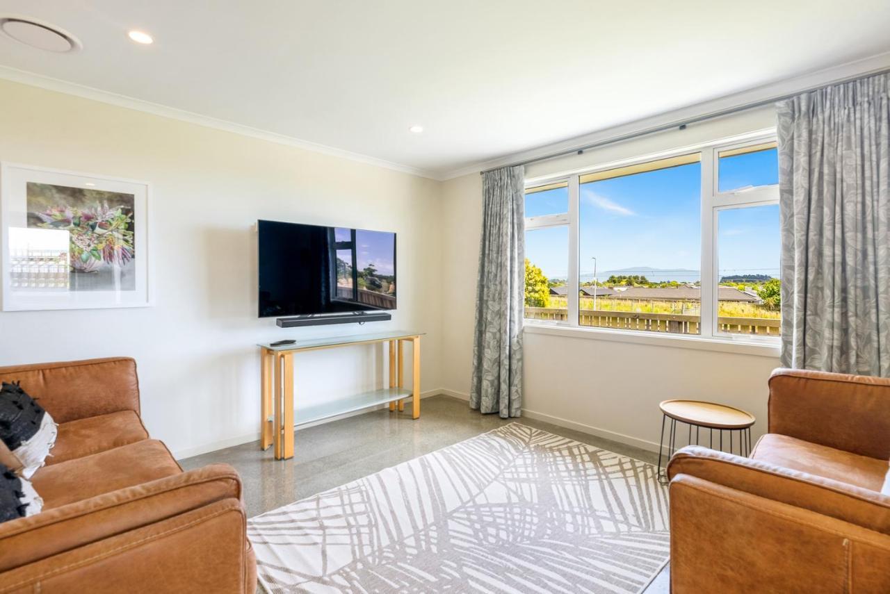 Matenga Townhouse - Waikanae Holiday Home Экстерьер фото